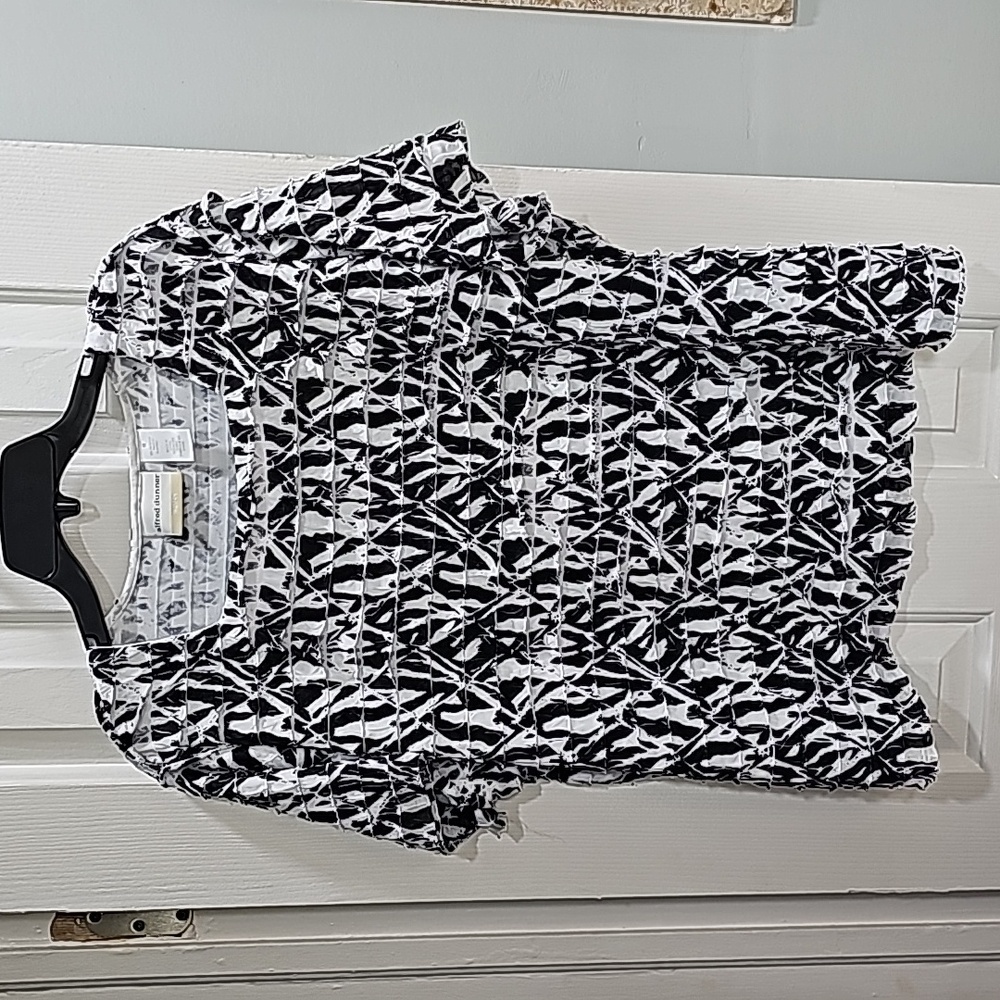 Black and White Ruffle Top